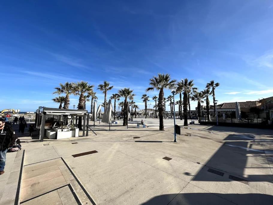 St-Pierre-La-Mer, Bel Appartement A Dans Residence Avec Piscine Et Tennis Entre 5 Et 10 Min De La Plage Fleury  Exteriér fotografie